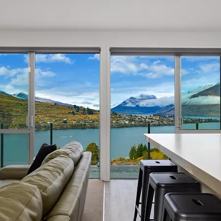 Top Of The Lake - Queenstown Holiday Home
